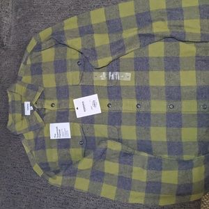 Sonoma size large black and green flannel